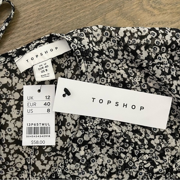 NWT ASOS Topshop Women's Long Sleeve Top Black Floral Ruffle Blouse Size 8 - Picture 2 of 13